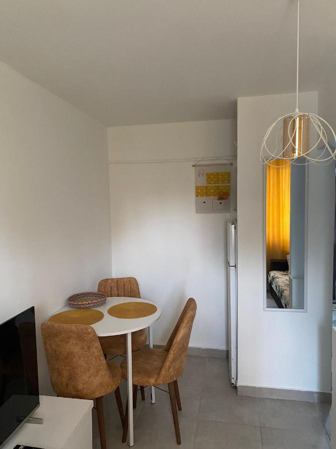 Sofi Apartment Central Bucharest Luaran gambar