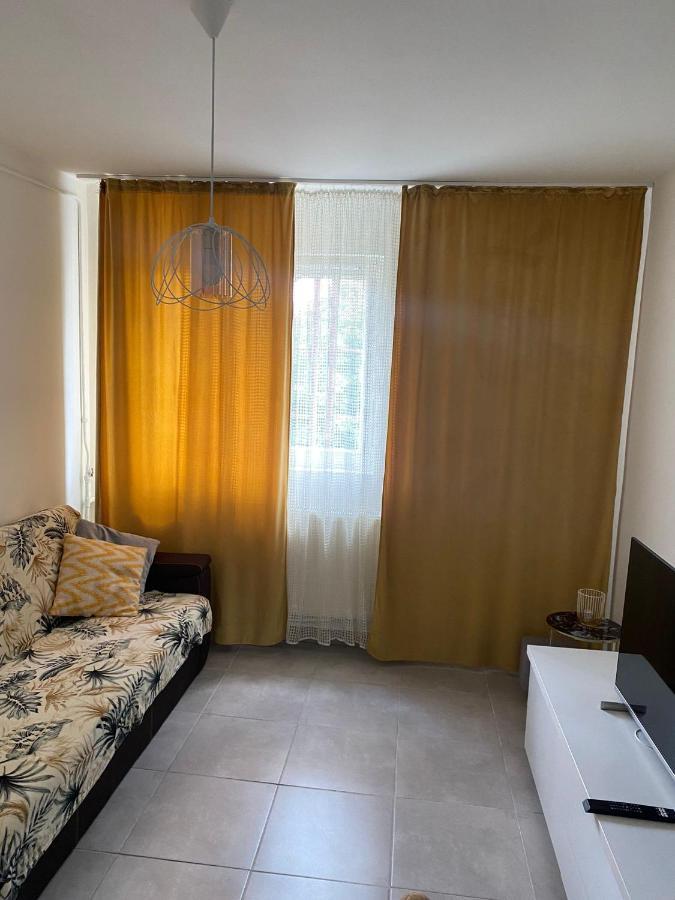 Sofi Apartment Central Bucharest Luaran gambar
